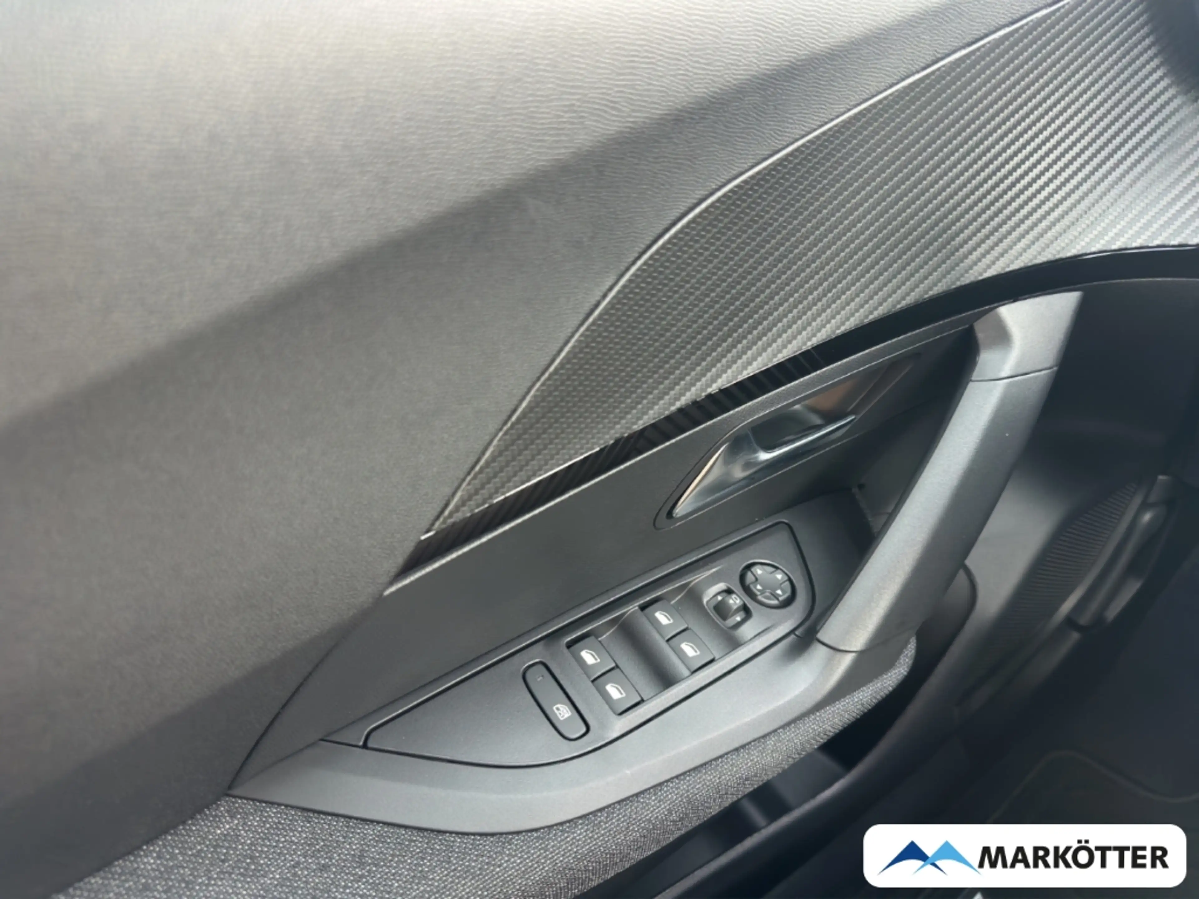 Peugeot 2008 Style/Navi/LED/Sitzheizung/180°Kamera/PDC — photo 13