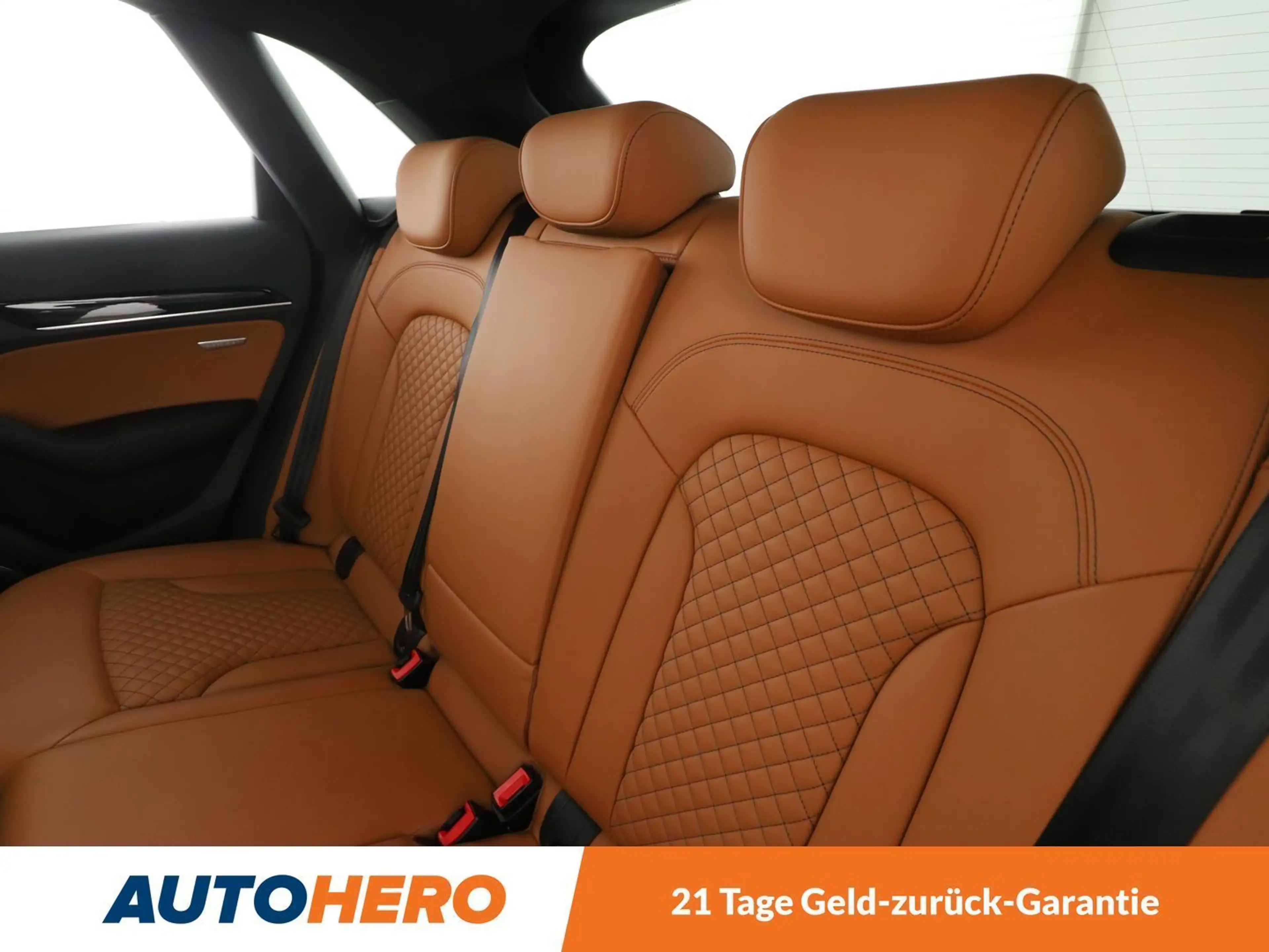 Audi RS Q3 2.5 TFSI quattro Performance Aut.*NAVI*LED*TEMPO* — photo 14