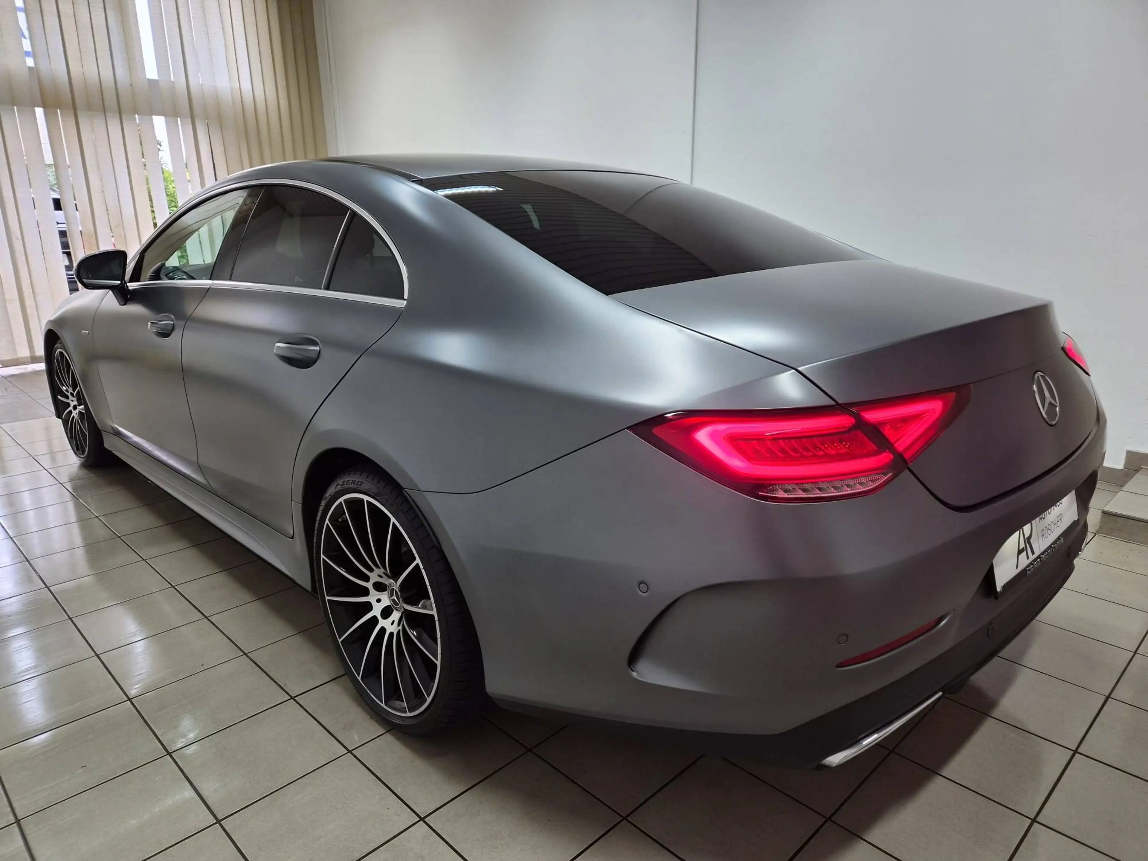 Mercedes-Benz CLS 350 d 4Matic Edition 1 AMG designo magno MATT IWC 20" — photo 2