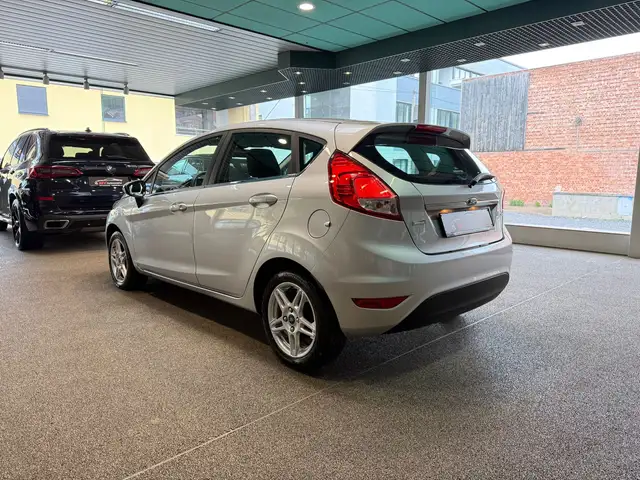 Ford Fiesta view 4