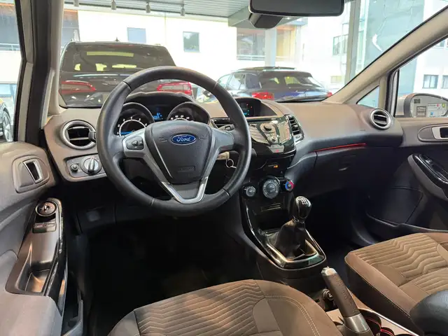 Ford Fiesta view 9
