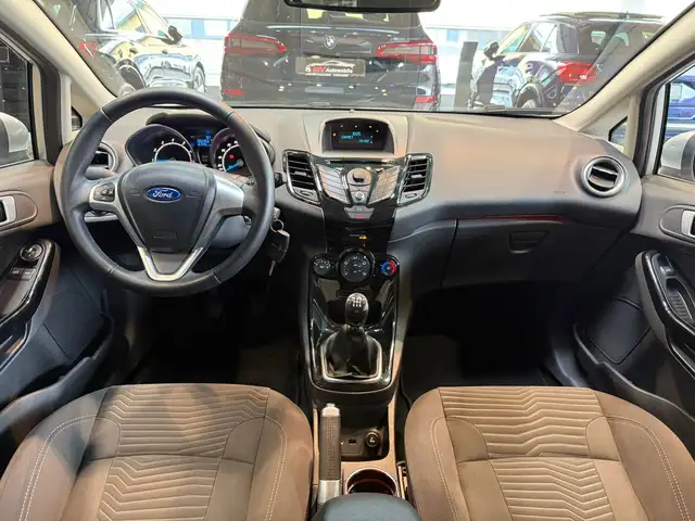 Ford Fiesta view 11