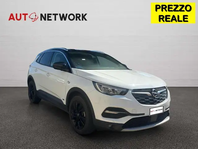 Opel Grandland X 1.6 Hybrid Plug-in aut. AWD Design Line