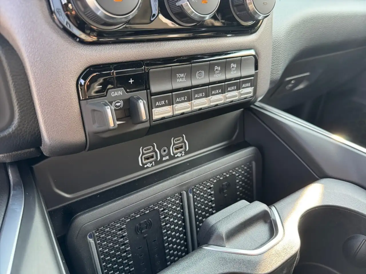 RAM 3500 снимка RAM 3500