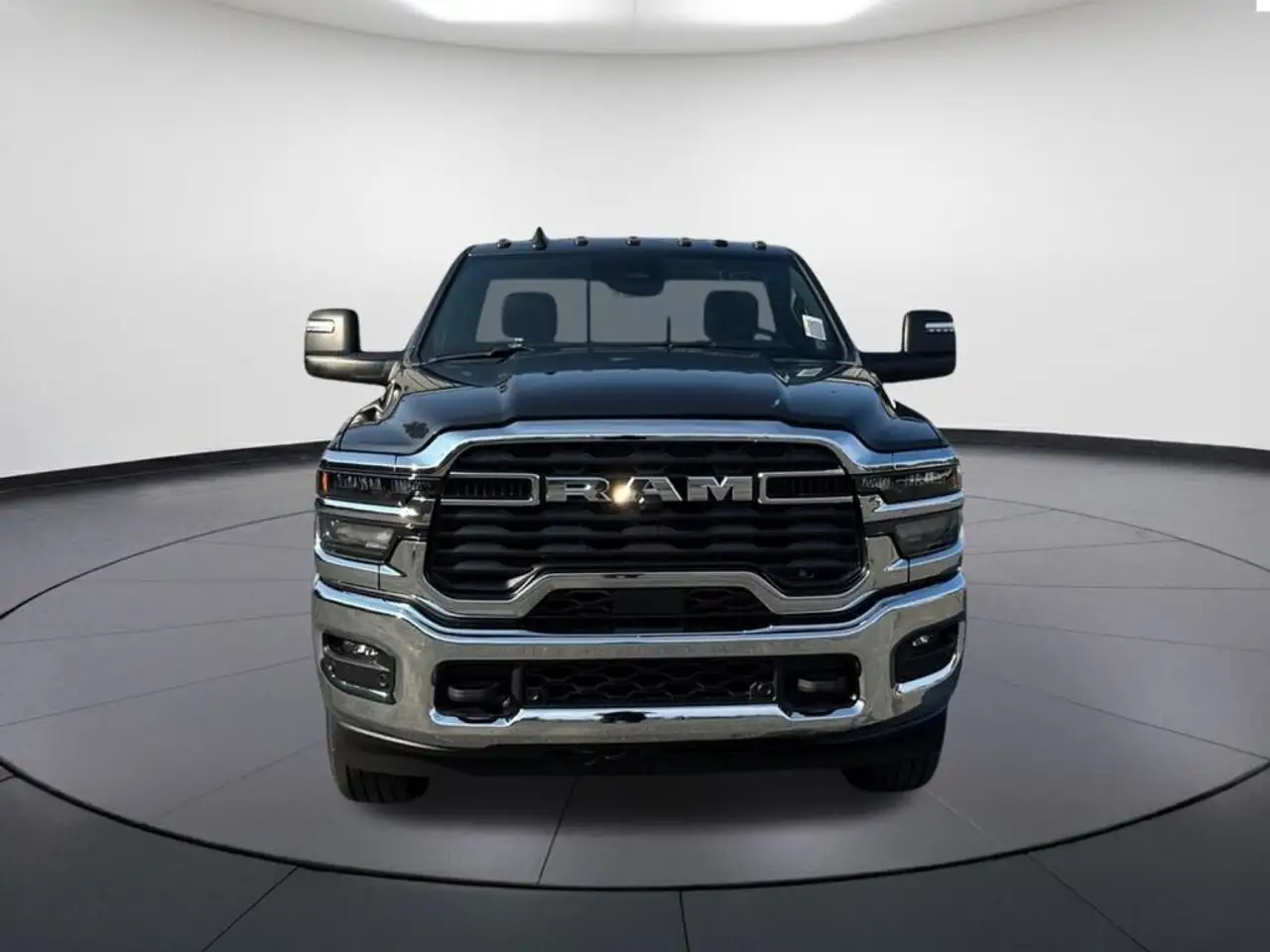 RAM 3500 снимка RAM 3500