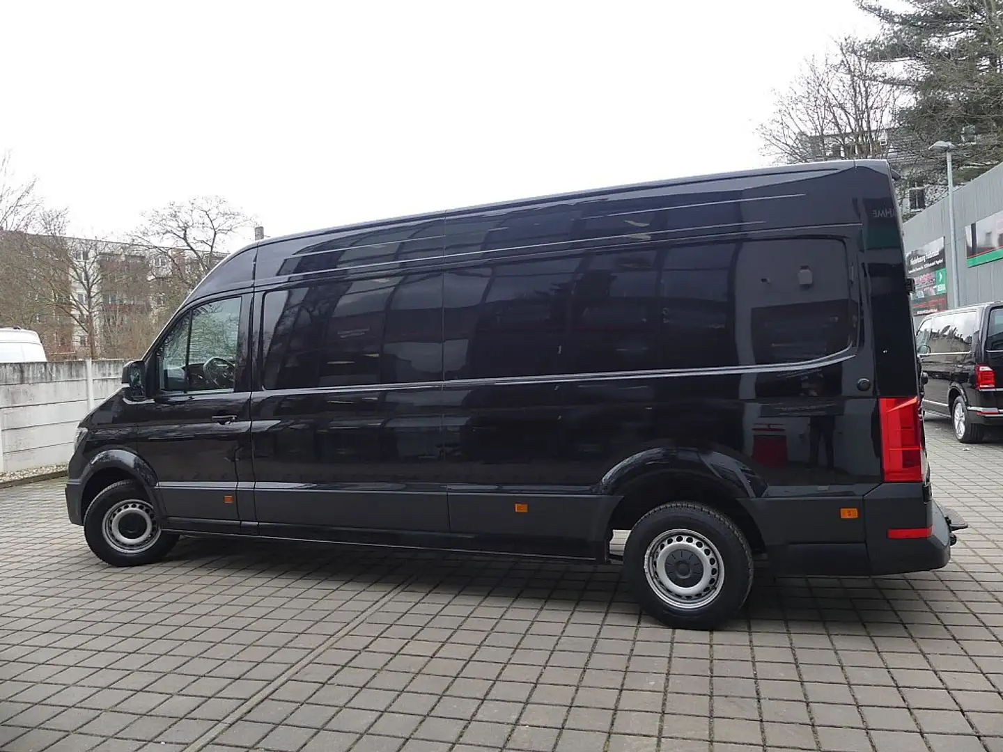 Volkswagen Crafter Crafter 35 Maxi L4H3 Schwarz - 2