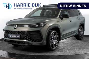 1.5 eHybrid 272 PK R-Line Edition | Black Style Pa