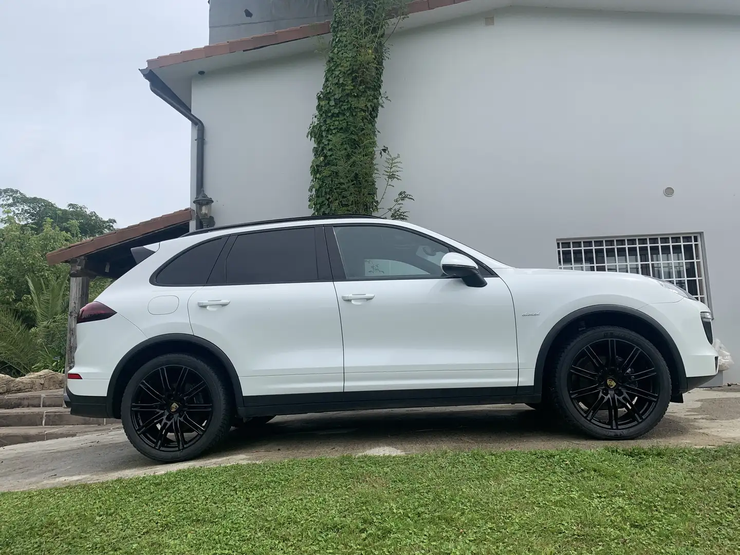 Porsche Cayenne 2016 FULL EXTRAS REVISIONES HECHAS - 2
