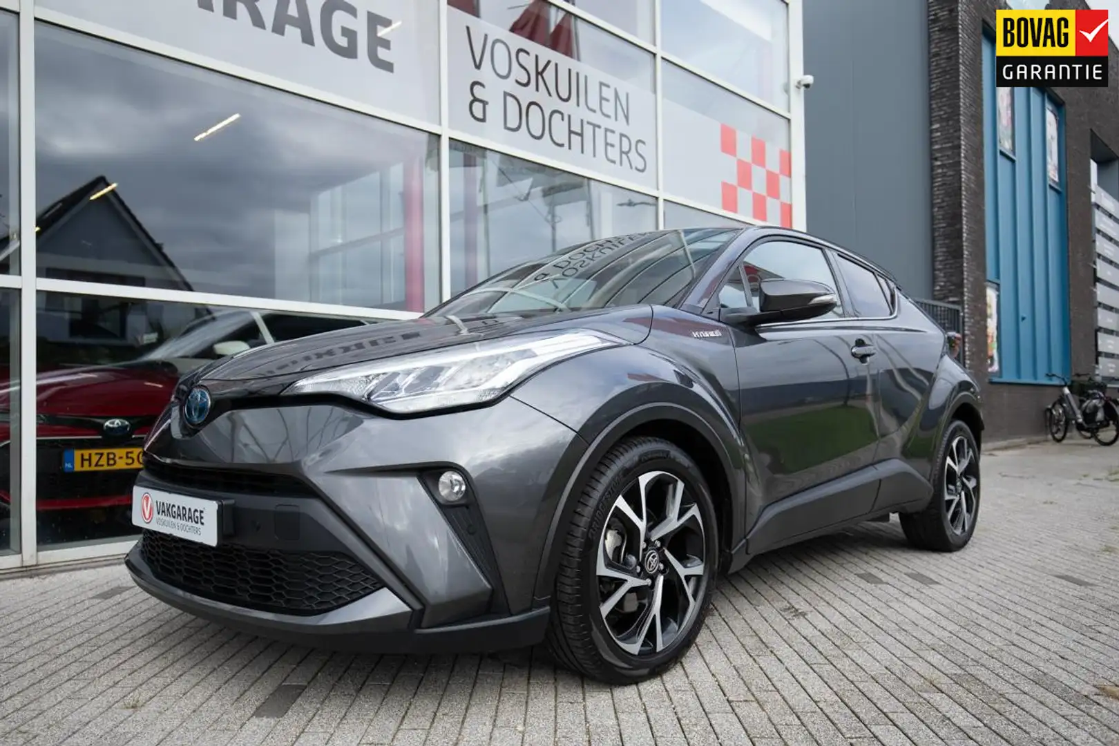Toyota C-HR 1.8 Hybrid 122 Edition | Navigatie | Camera | Capl Grijs - 1