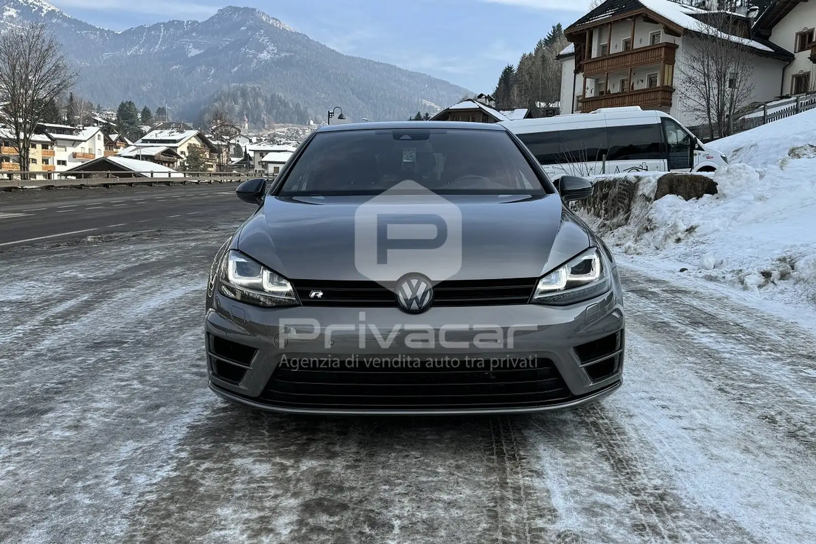 Volkswagen Golf Golf R 2.0 DSG 5p. Argento - 2