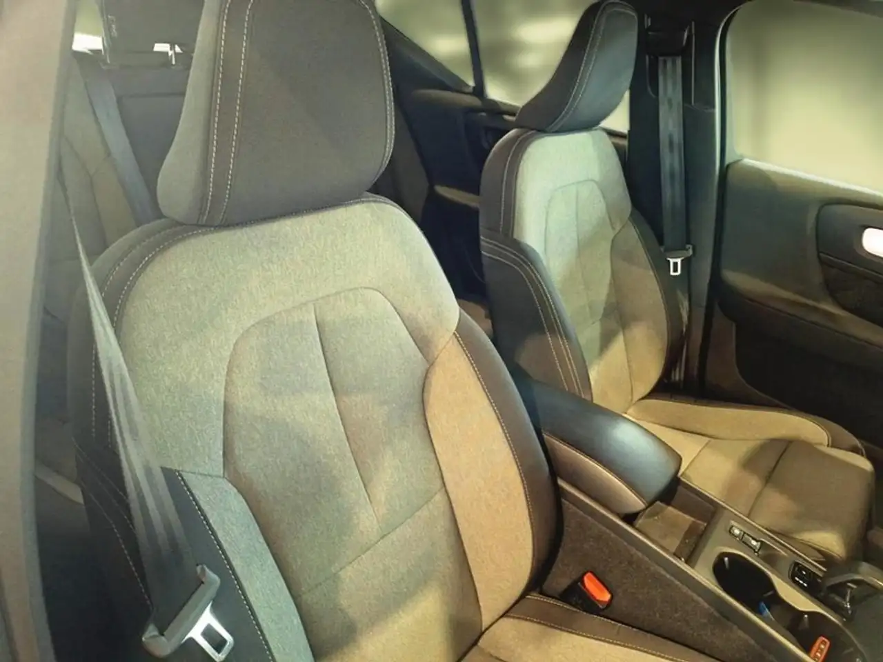 Volvo XC40 T5 RECHARGE PLUG-IN AUTO CORE SUV, миниатюра 10