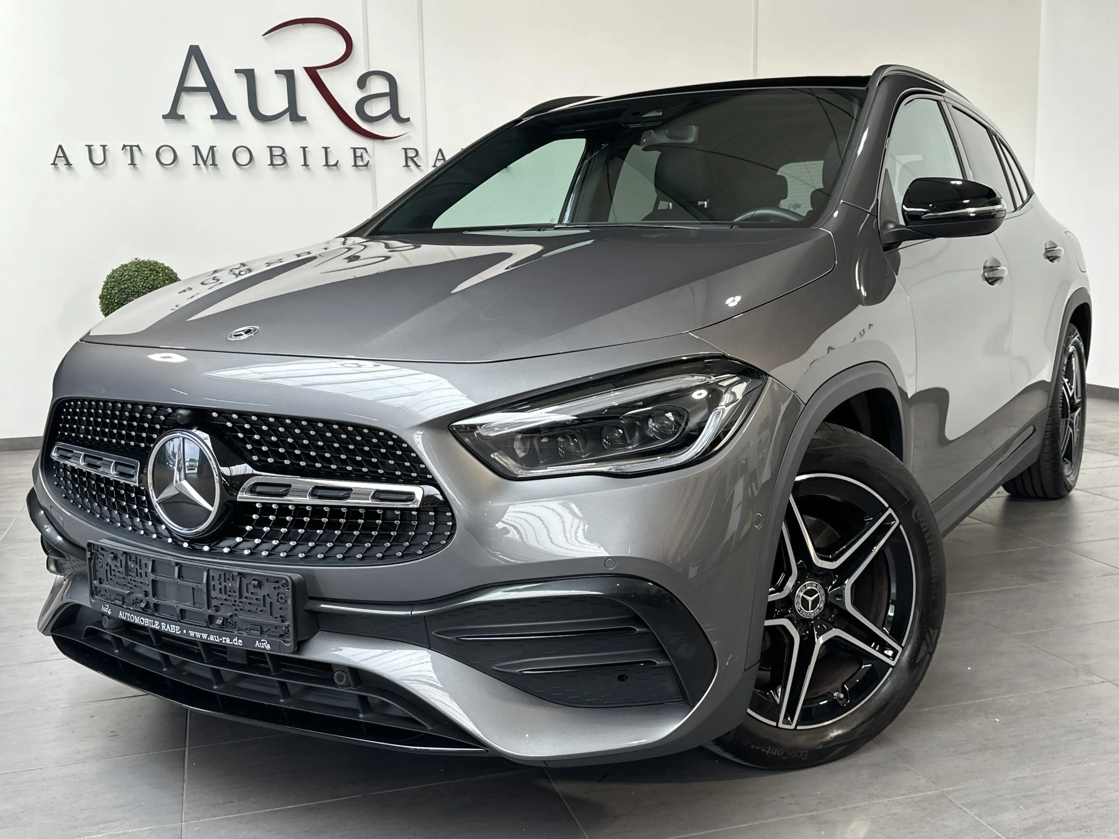 Mercedes-Benz GLA 220 AMG Line NAV+MATRIX+KAMERA+PANO+VCOCK — photo 2