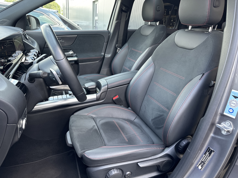 Mercedes-Benz GLA 220 AMG Line NAV+MATRIX+KAMERA+PANO+VCOCK — photo 9
