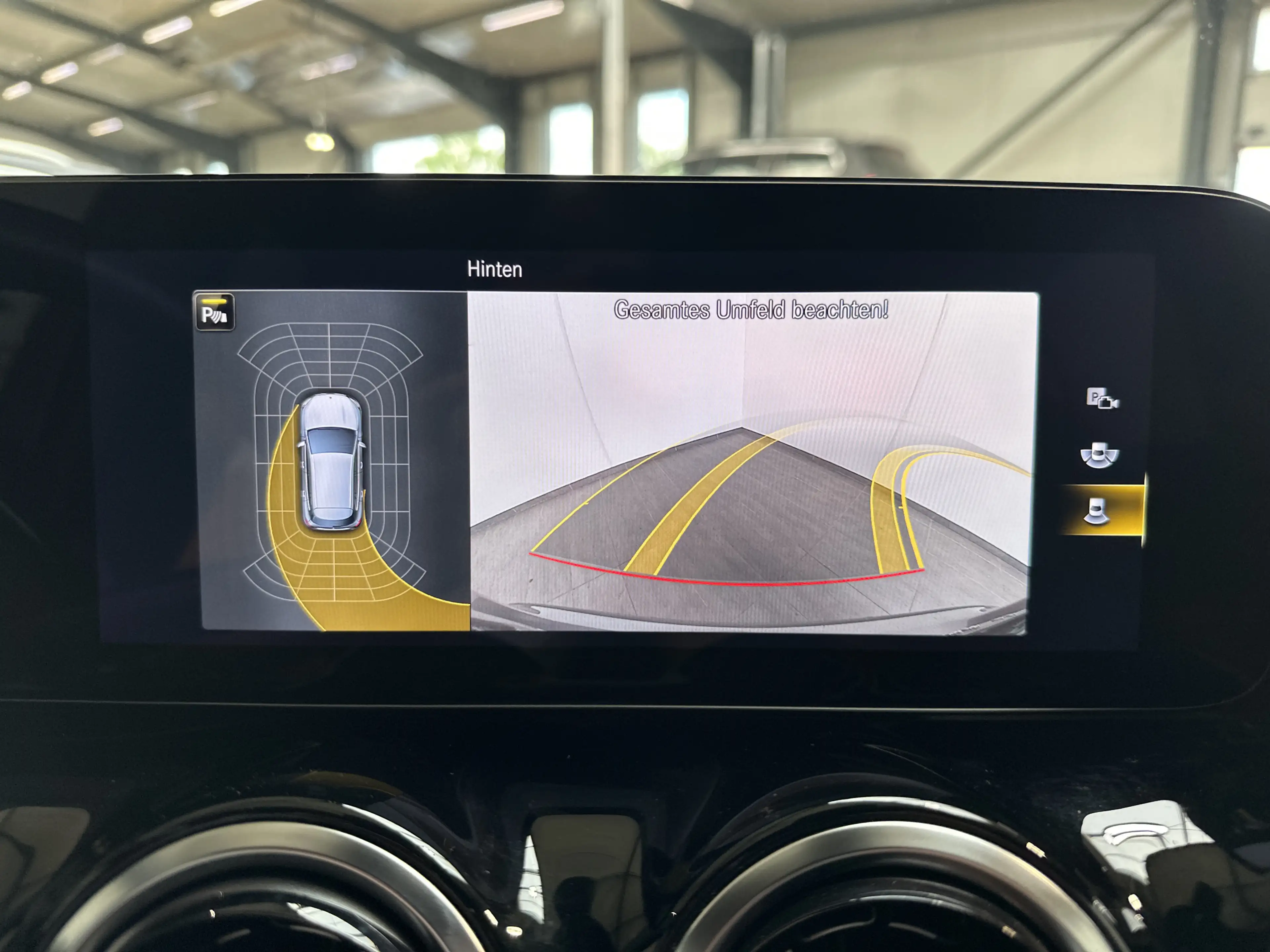 Mercedes-Benz GLA 220 AMG Line NAV+MATRIX+KAMERA+PANO+VCOCK — photo 15