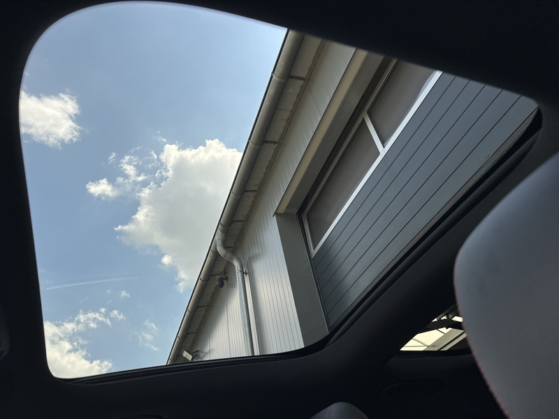 Mercedes-Benz GLA 220 AMG Line NAV+MATRIX+KAMERA+PANO+VCOCK — photo 8