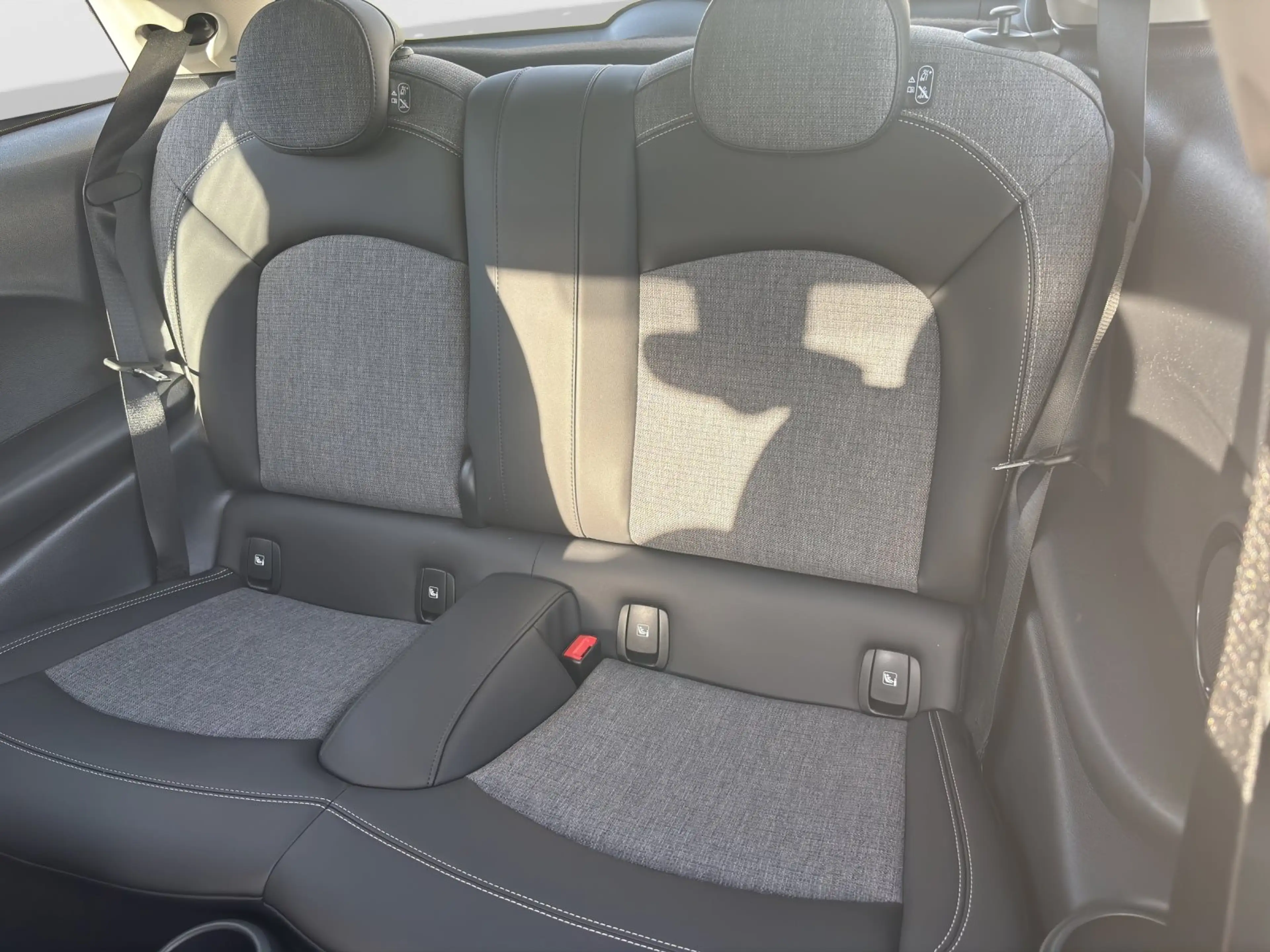 MINI Cooper SE Navi | LED | CarPlay | Driv.Assist. etc. — photo 14