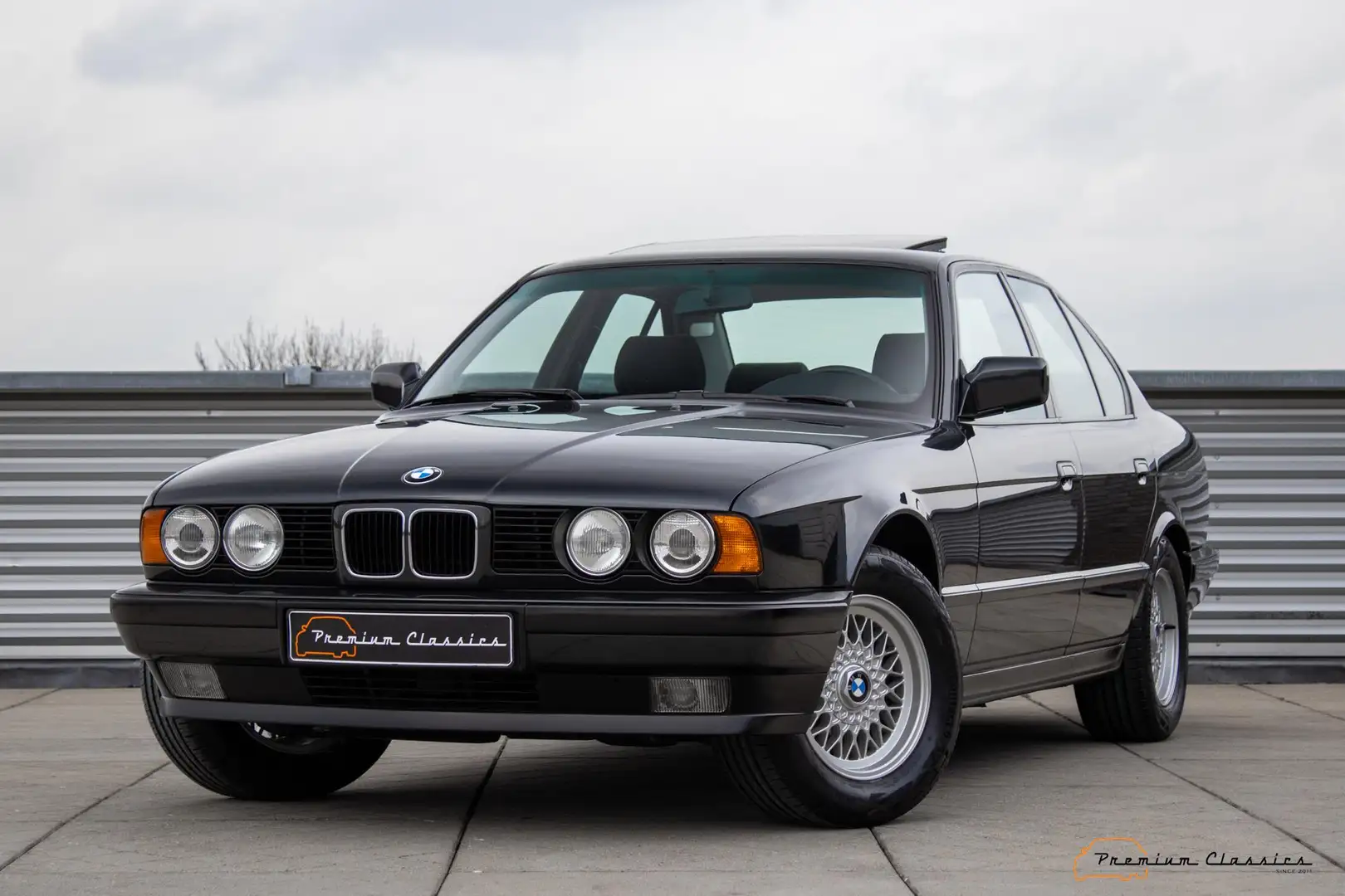 BMW 535 5-serie 535i E34 | 67.000KM | Manual | Sport Suspe Czarny - 1