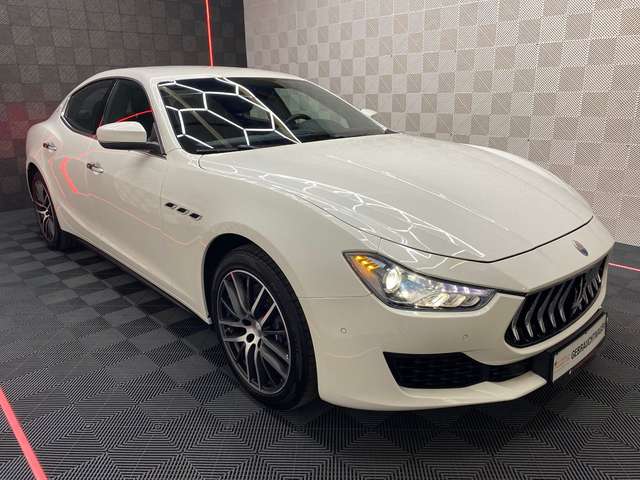 Imagine Maserati Ghibli 3.0 KeyGo-NAVIG.-19"-LEDER-TEMP-USB-PDC