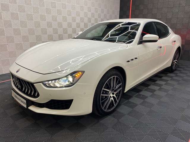 Maserati Ghibli 3.0 KeyGo-NAVIG.-19"-LEDER-TEMP-USB-PDC