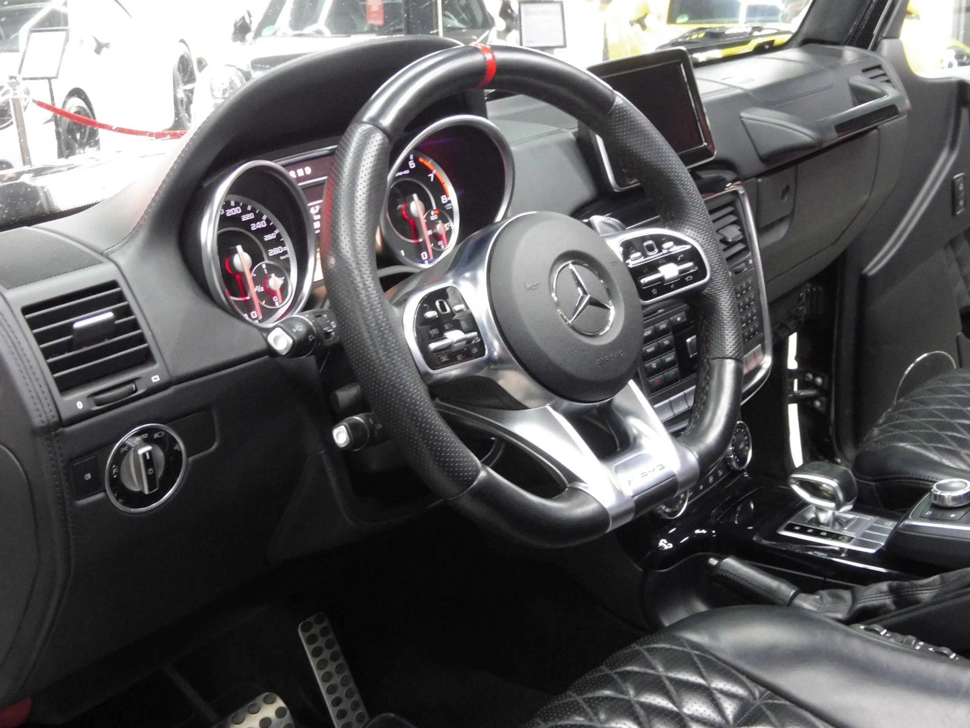 Mercedes-Benz G 63 AMG "DESIGNO" Schiebedach/H&K/Kamera — photo 10