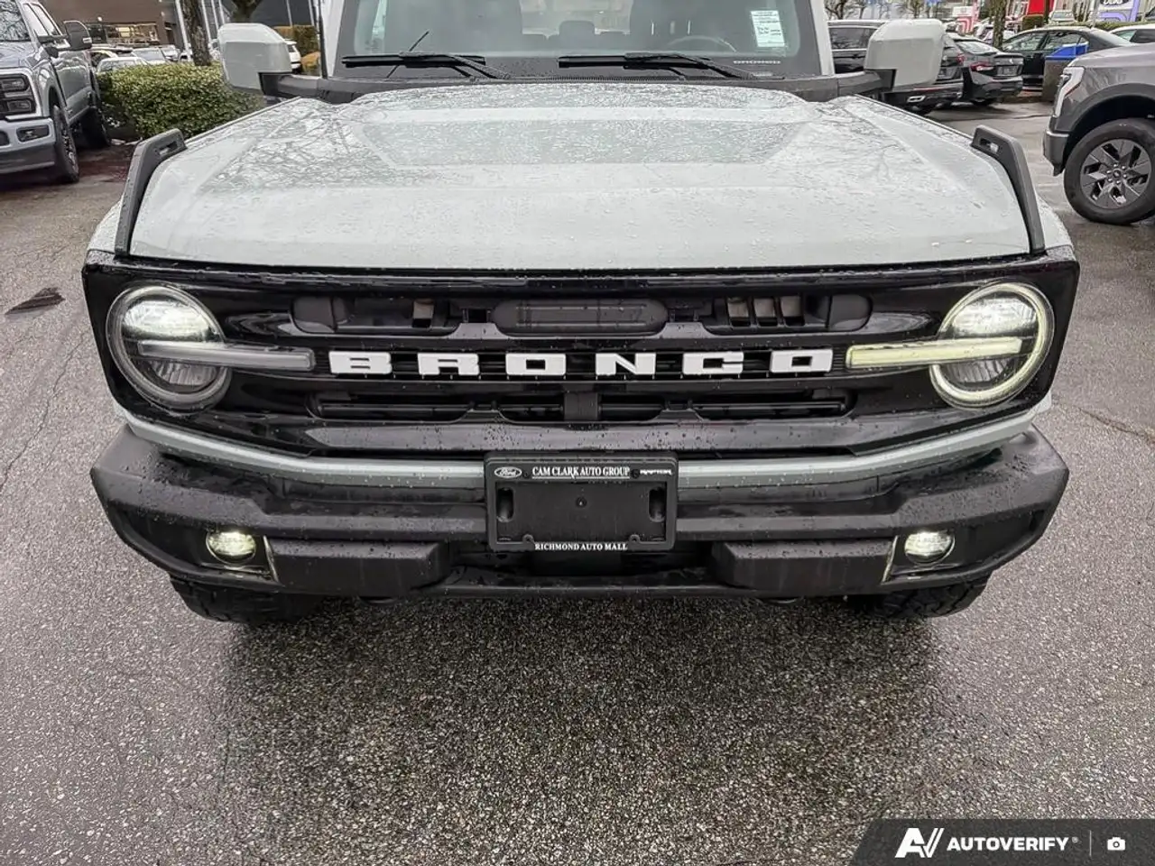 Ford Bronco photo Ford Bronco