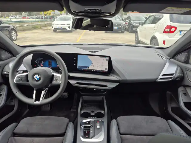 BMW 1 Series view 8