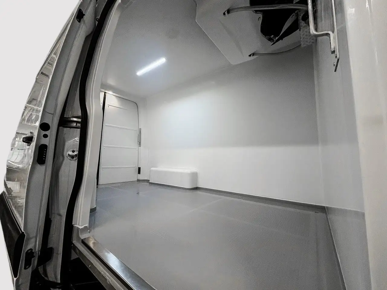 Mercedes-Benz Sprinter снимка Mercedes-Benz Sprinter