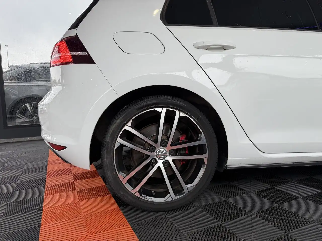 Volkswagen Golf GTD — photo 15
