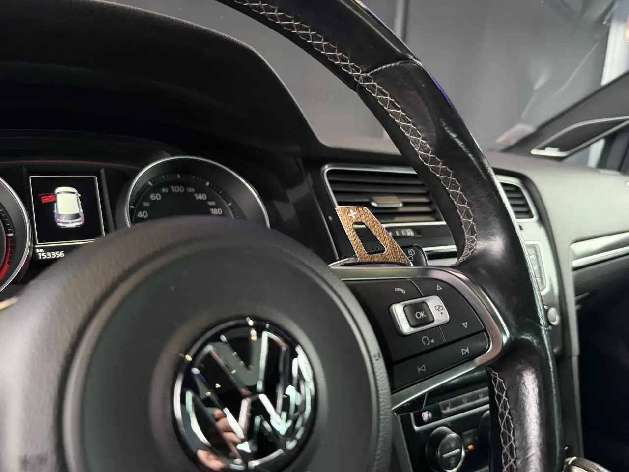 Volkswagen Golf GTD — photo 27