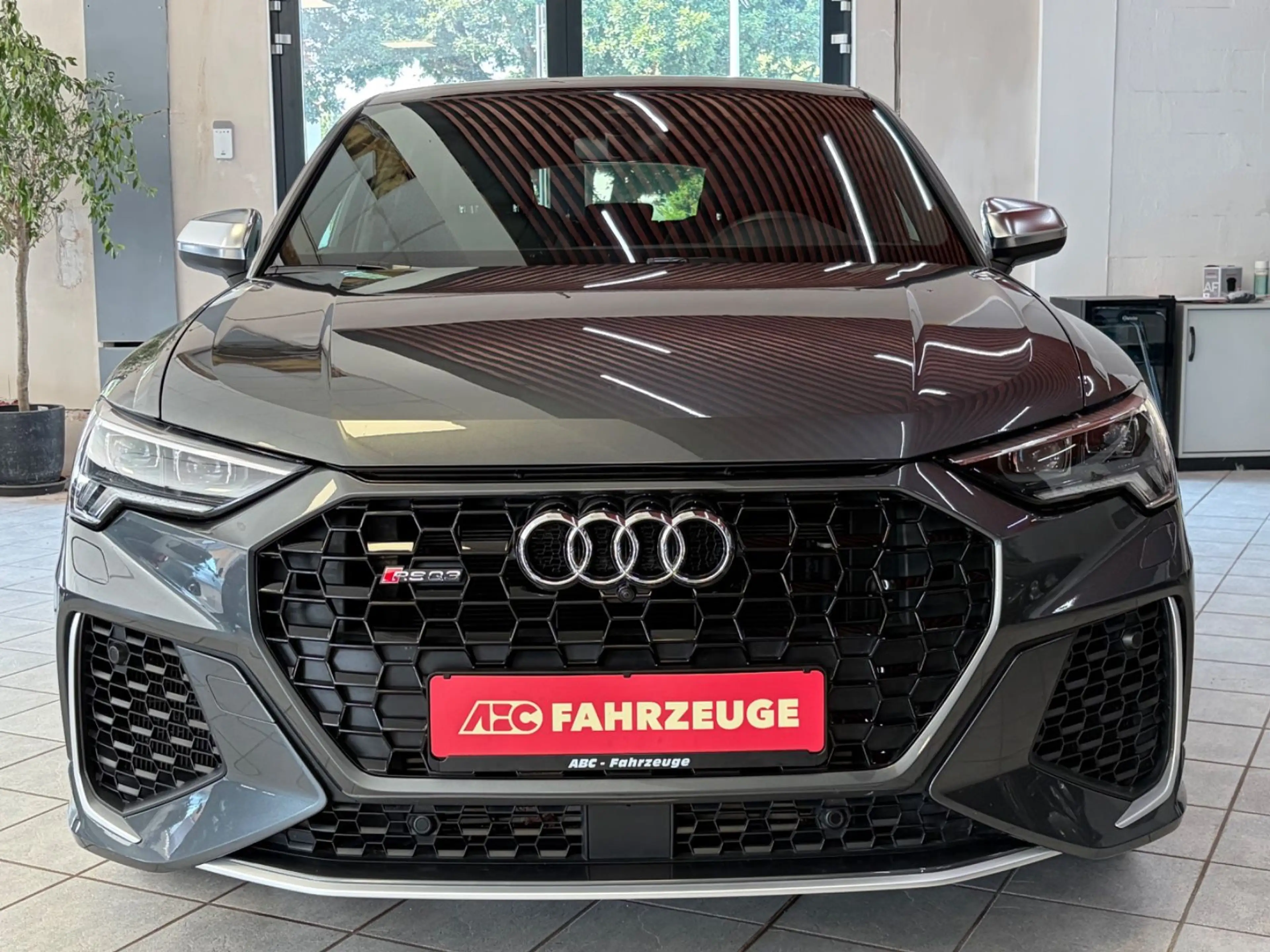Audi RS Q3 Sportback 2.5 TFSI Quattro — photo 6