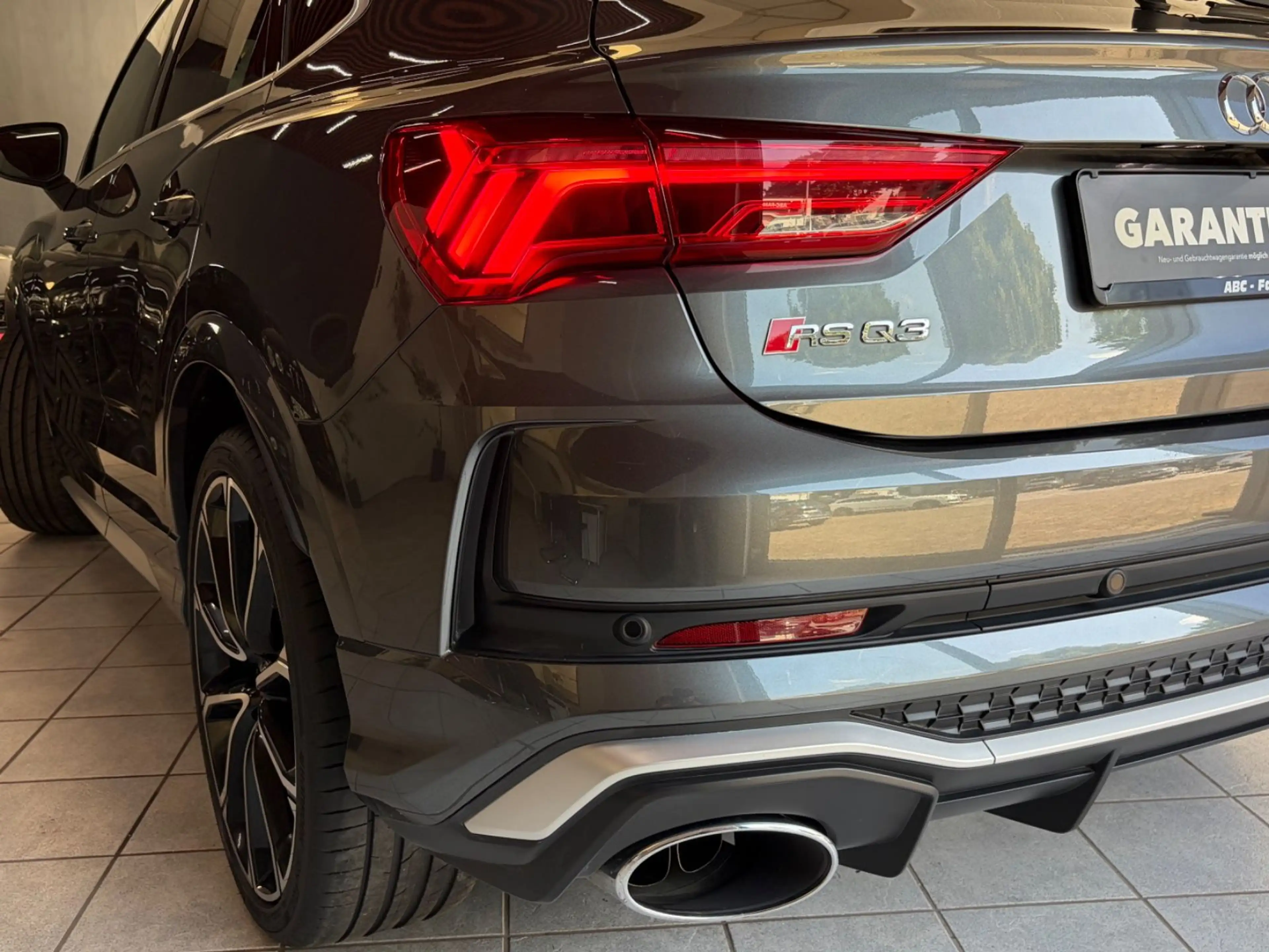 Audi RS Q3 Sportback 2.5 TFSI Quattro — photo 4