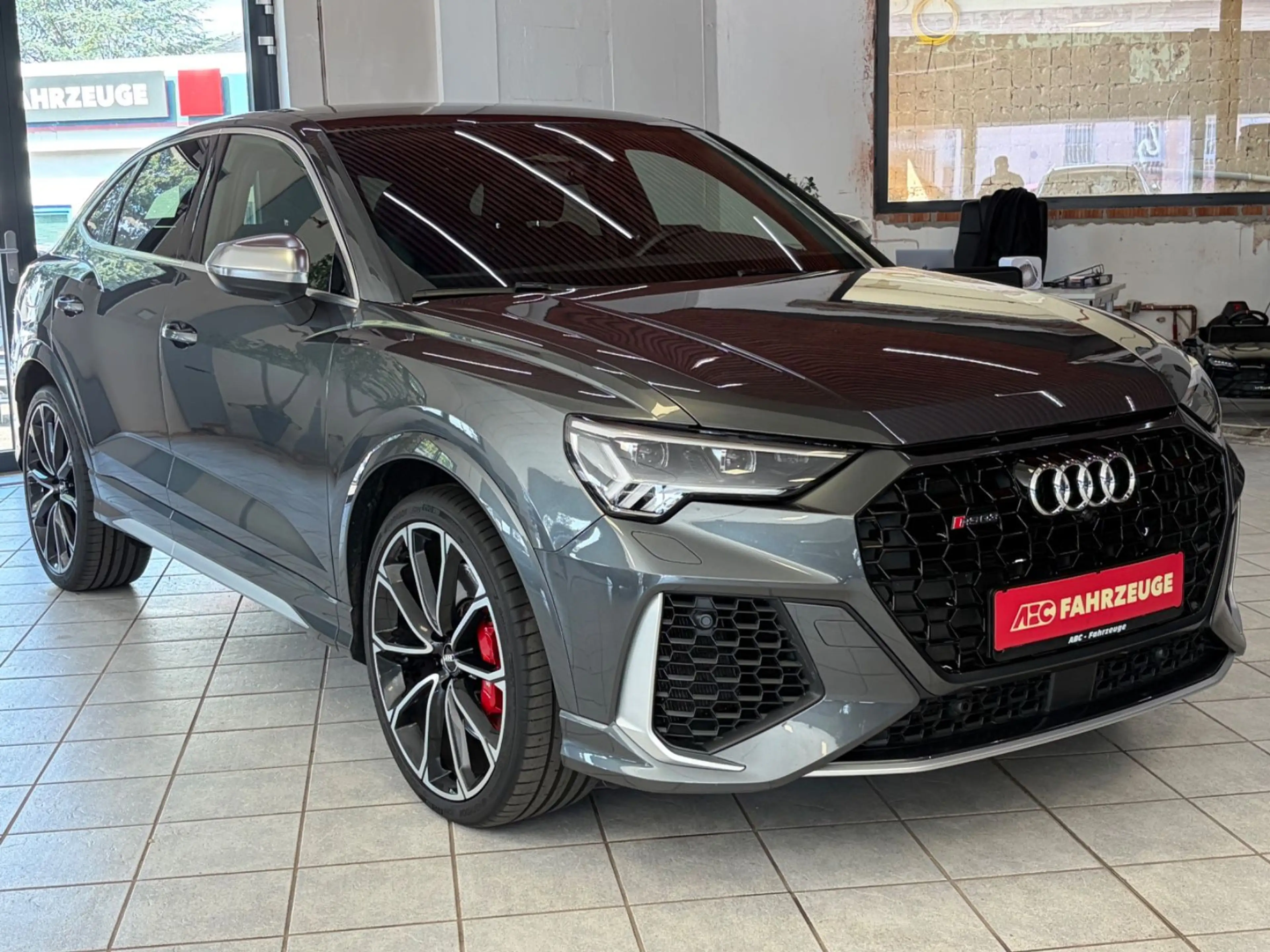 Audi RS Q3 Sportback 2.5 TFSI Quattro — photo 7