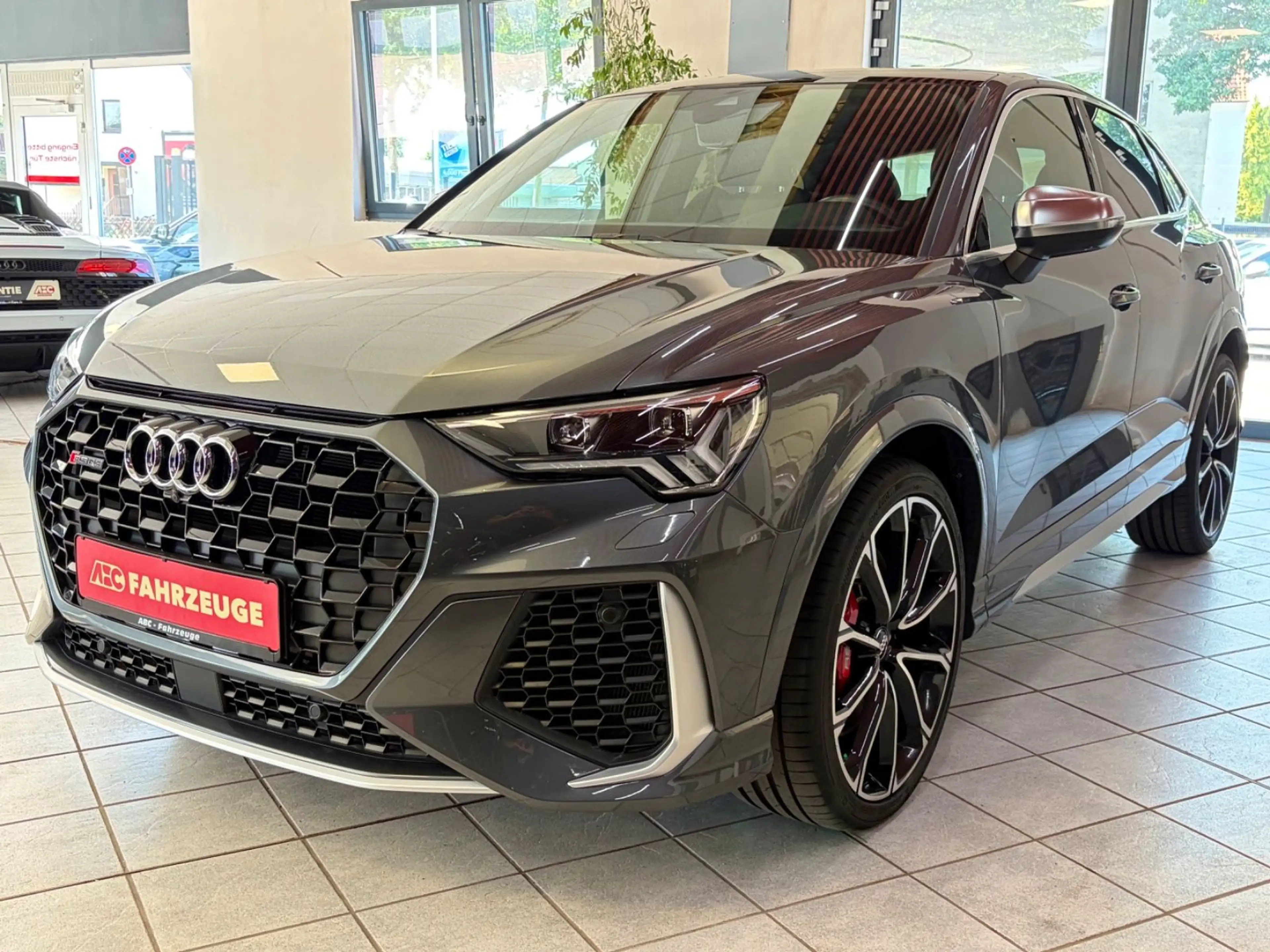 Audi RS Q3 Sportback 2.5 TFSI Quattro — photo 5