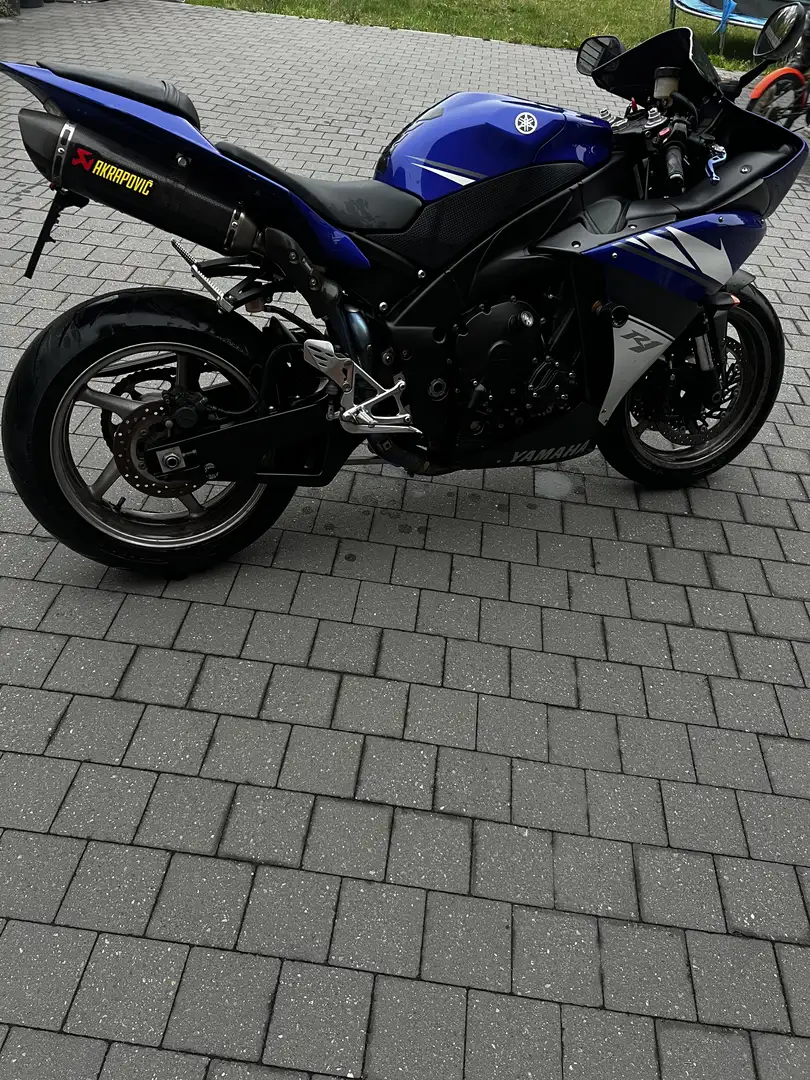 Yamaha YZF-R1 - 2