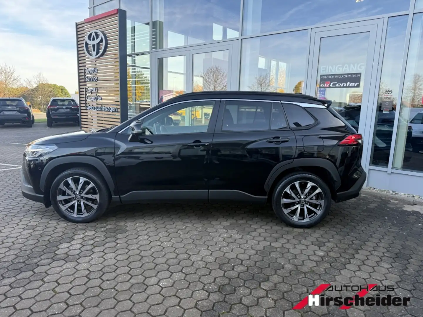 Toyota Corolla Cross Hybrid 2.0 Lounge 4x2*Glasdach*JBL*360Grad-Kamera* Negro - 2