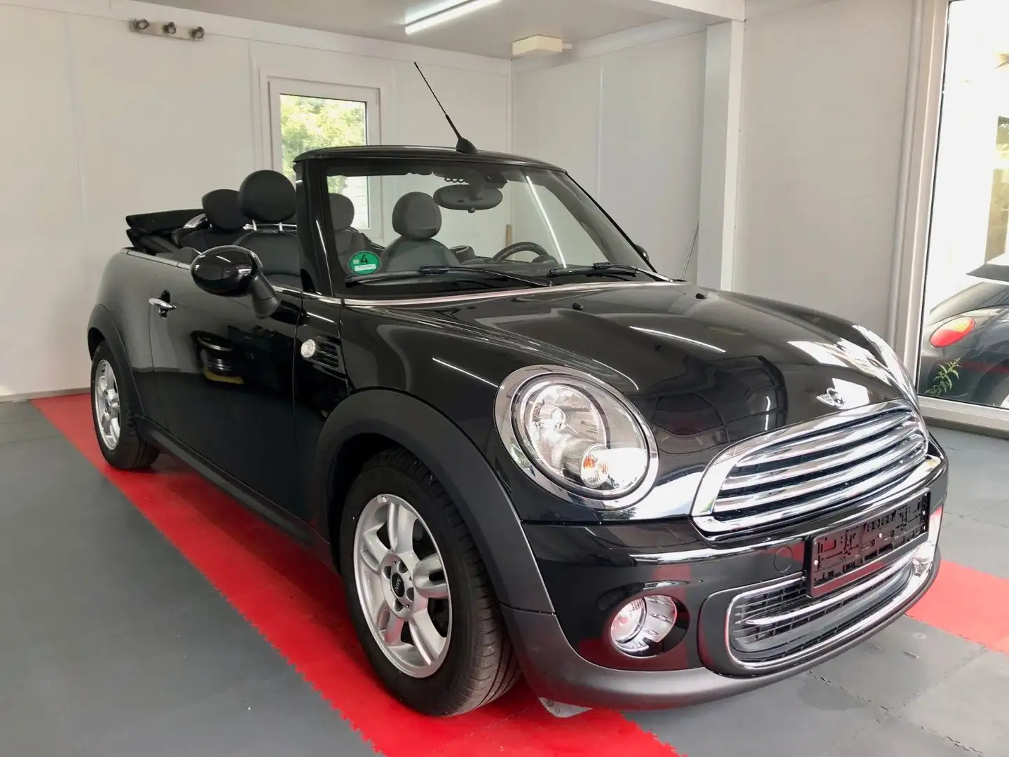 MINI One Cabrio CHROM PAKET Zwart - 1