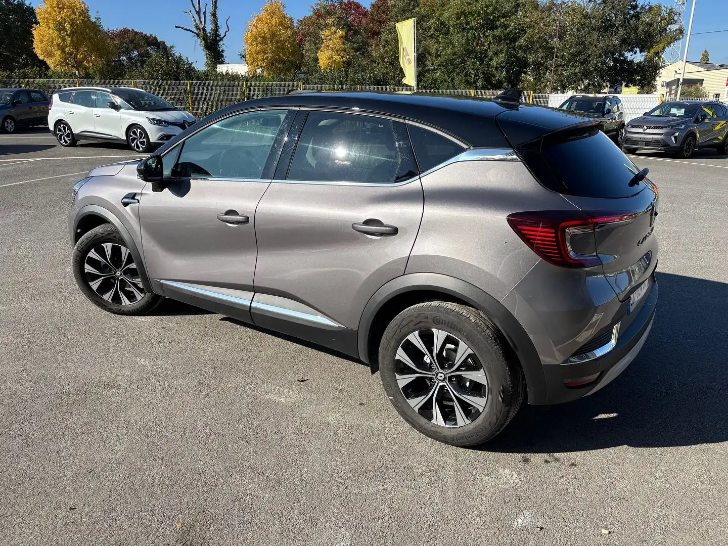 Renault Captur 1.0 TCE 90CH TECHNO Gris - 2