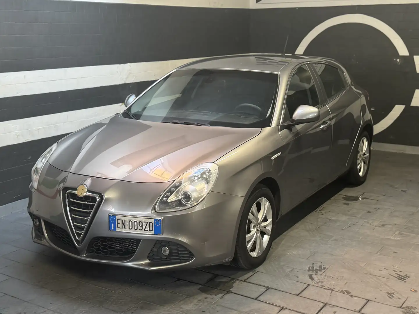 Alfa Romeo Giulietta 1.6 jtdm(2) Exclusive Argento - 1