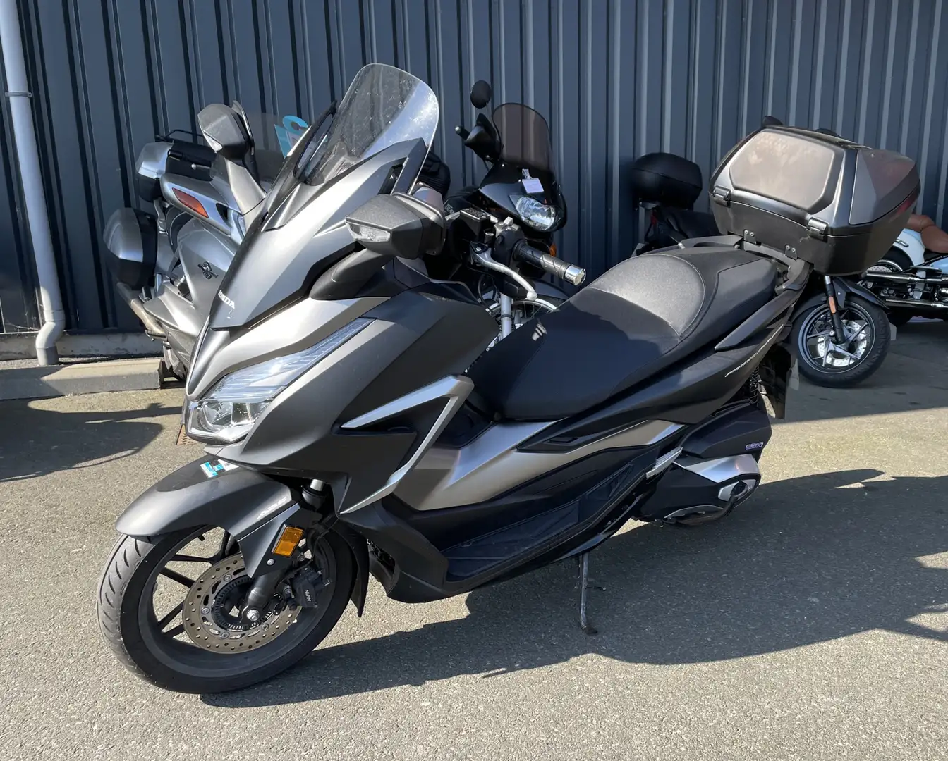 Honda Forza 350 Gri - 1