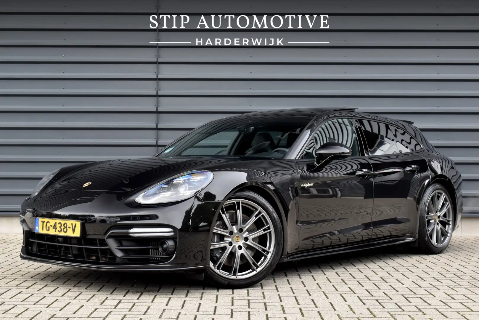 Porsche Panamera Sport Turismo 2.9 4 E-Hybrid 462pk SportDesign | P Zwart - 1