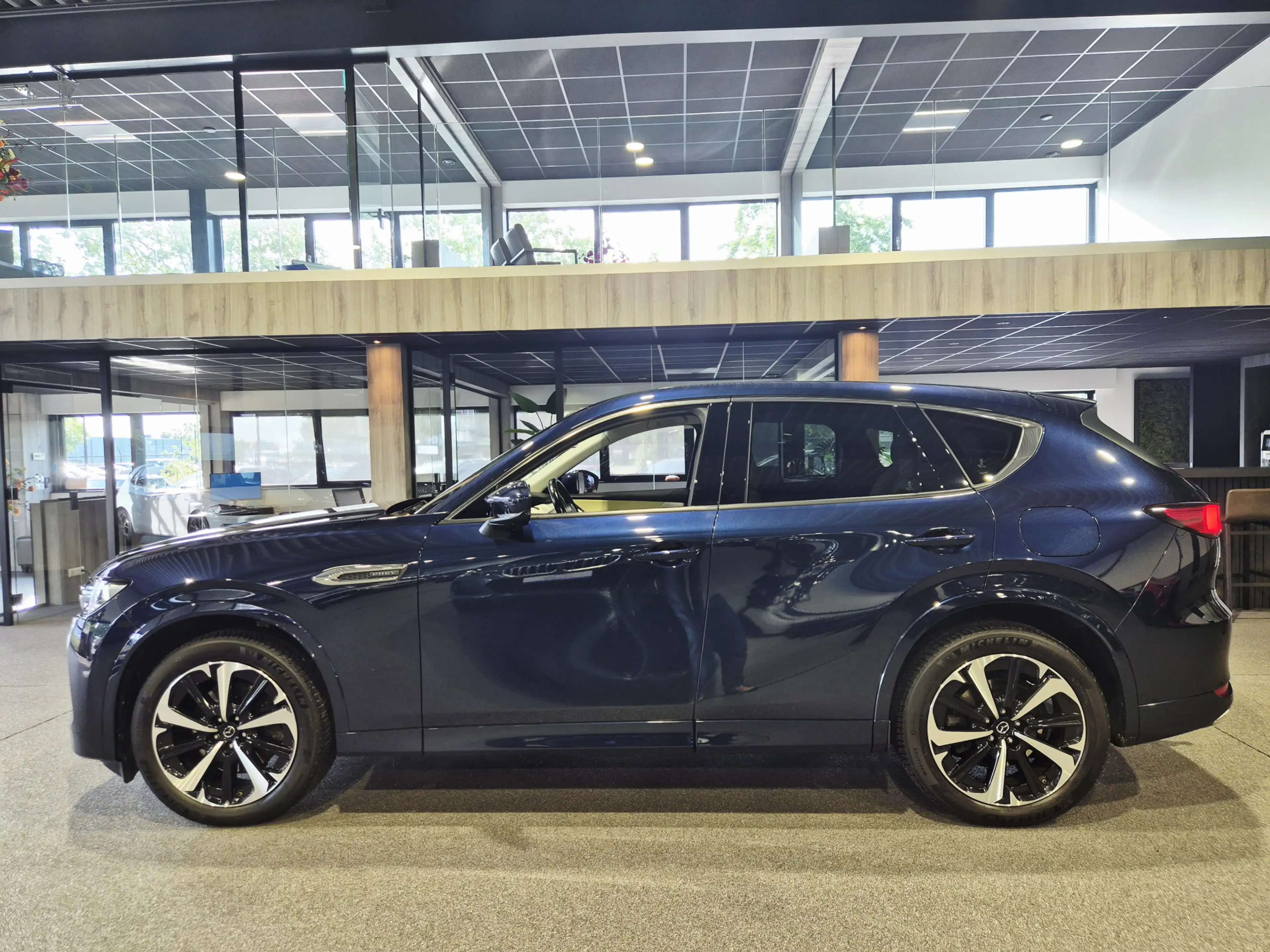 Mazda CX-60 2.5 e-SkyActiv PHEV Takumi Bose | HUD | el Trekhaa — photo 13