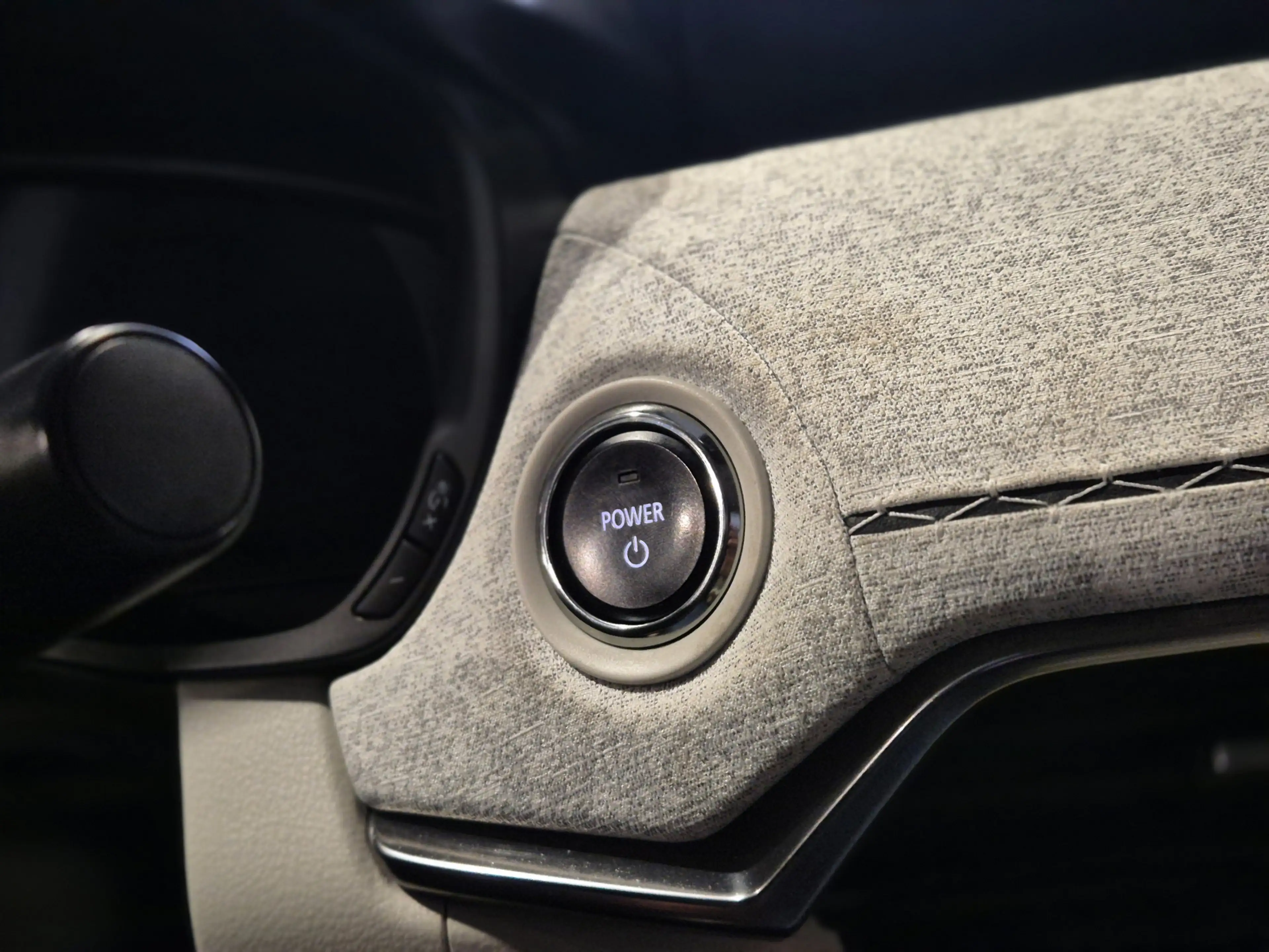 Mazda CX-60 2.5 e-SkyActiv PHEV Takumi Bose | HUD | el Trekhaa — photo 34