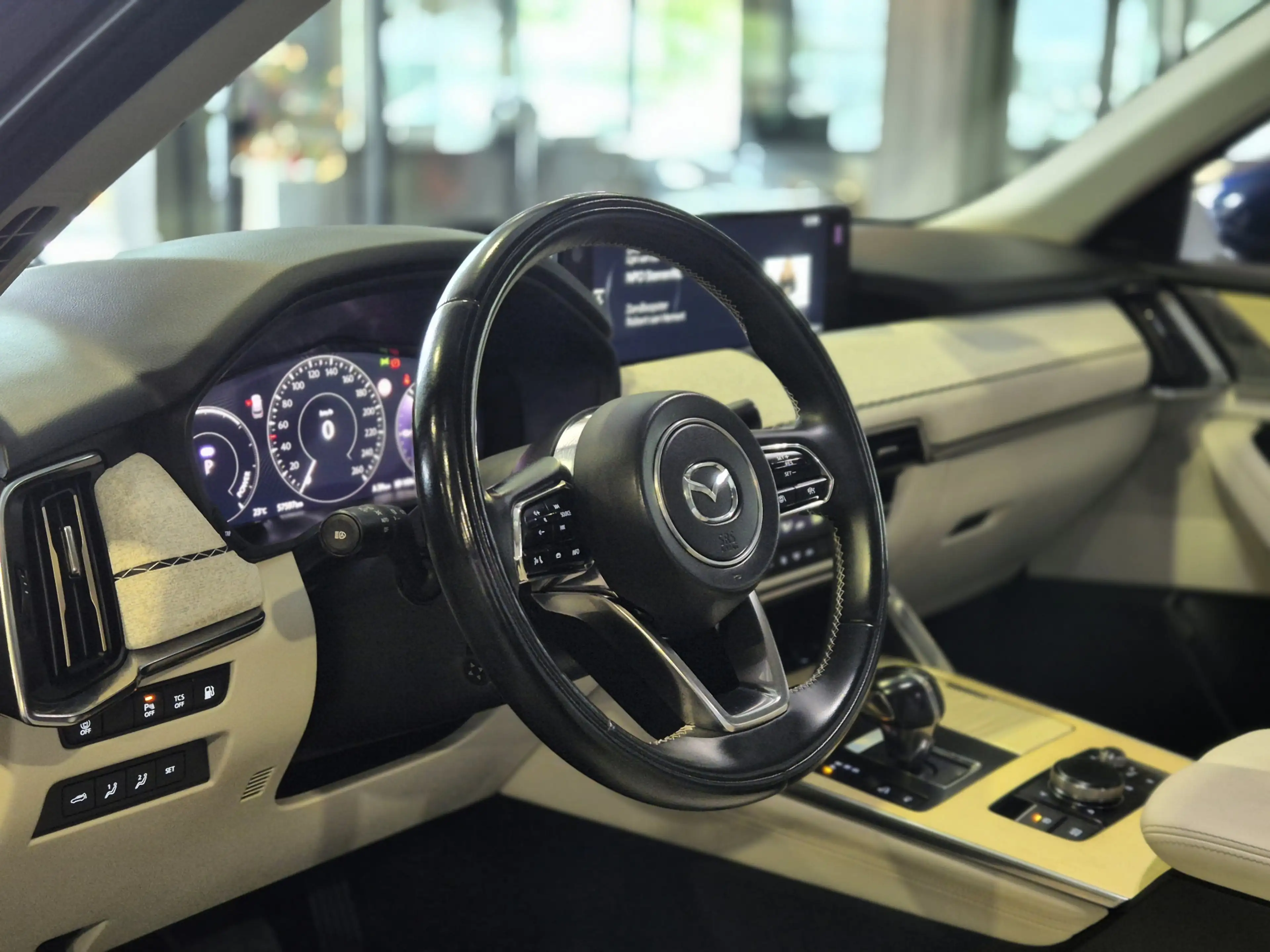 Mazda CX-60 2.5 e-SkyActiv PHEV Takumi Bose | HUD | el Trekhaa — photo 5