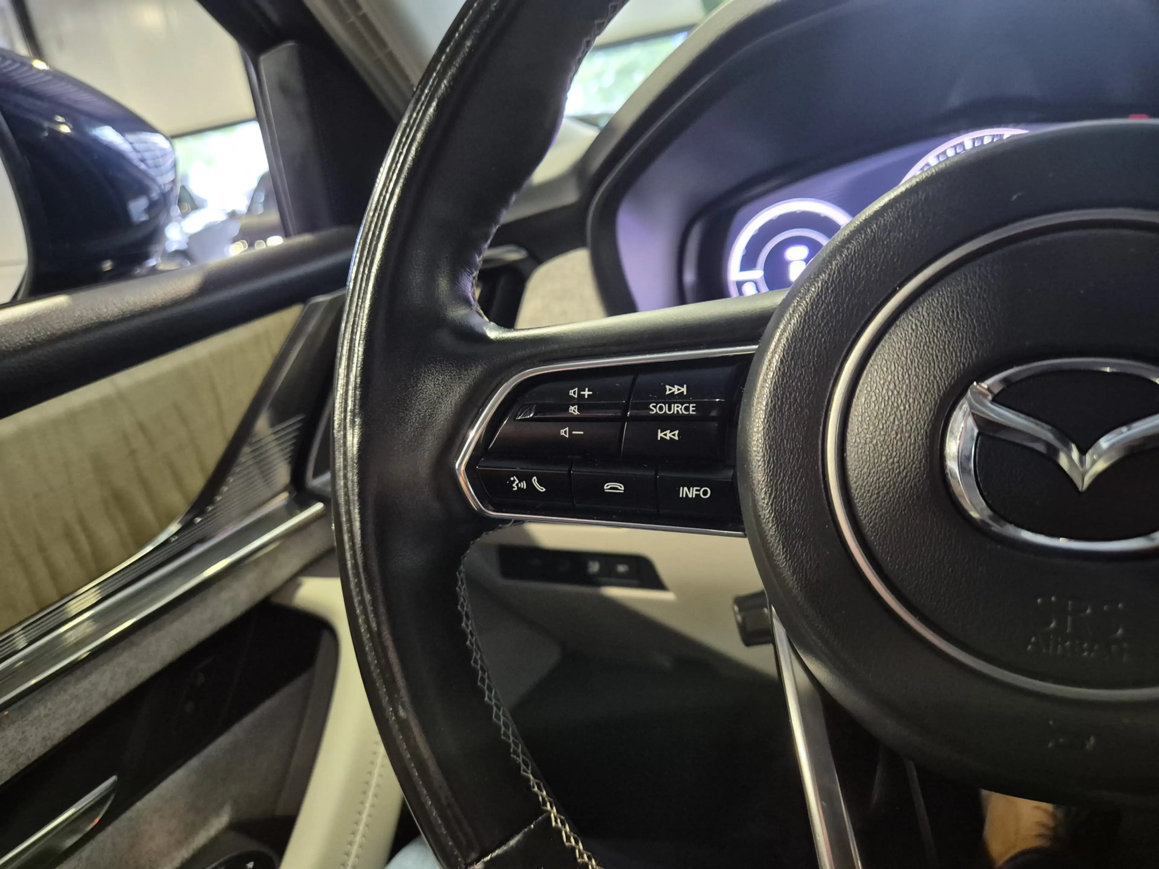 Mazda CX-60 2.5 e-SkyActiv PHEV Takumi Bose | HUD | el Trekhaa — photo 39