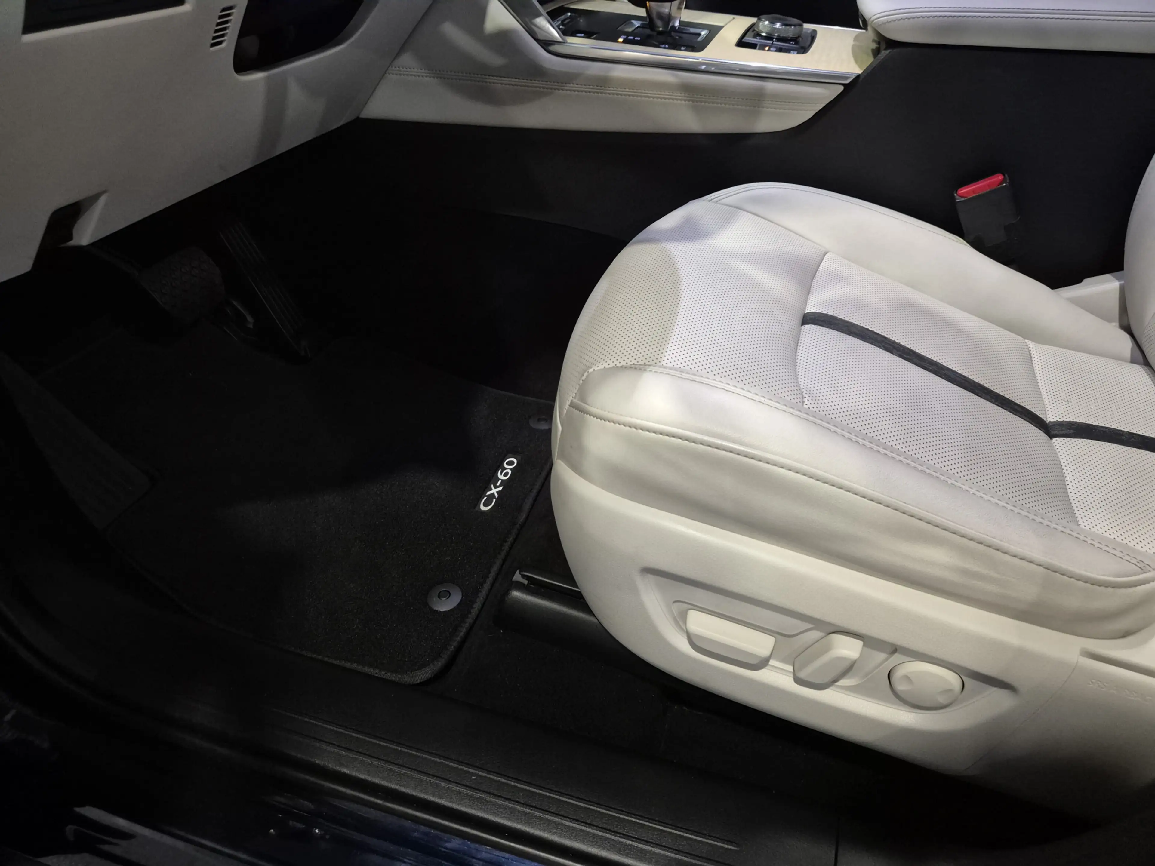 Mazda CX-60 2.5 e-SkyActiv PHEV Takumi Bose | HUD | el Trekhaa — photo 27