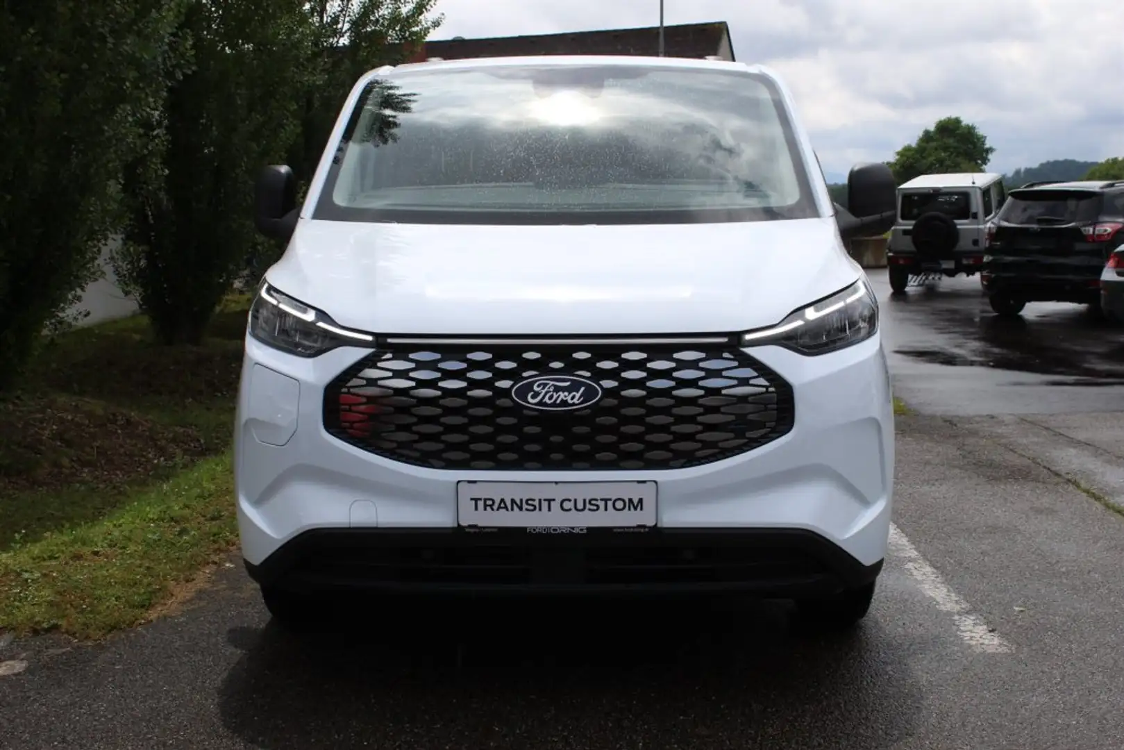Ford E-Transit Custom EKTrend 340L2H1 218PS Heck Blanco - 2