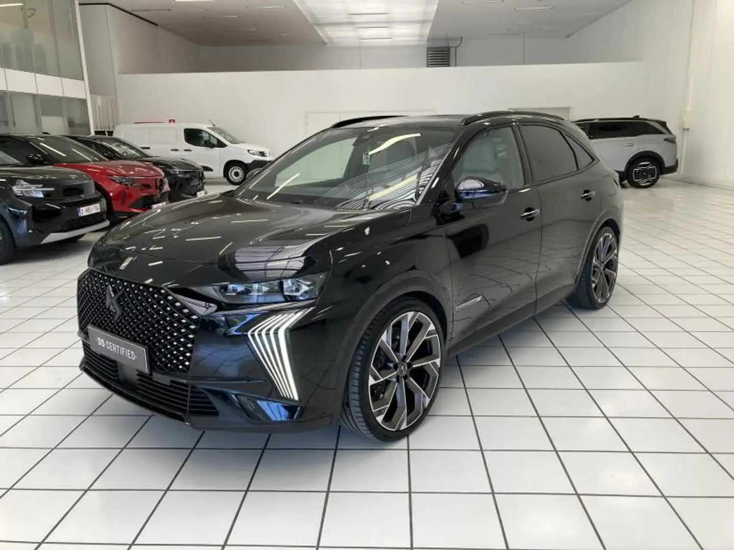 DS Automobiles DS 7 Crossback *** La premiere 360 cv *** Schwarz - 1