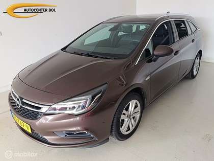 Opel Astra Sports Tourer Business+