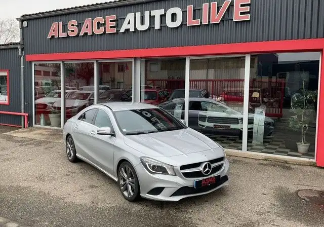 Mercedes-Benz CLA 180 Classe Mercedes 180 SENSATION