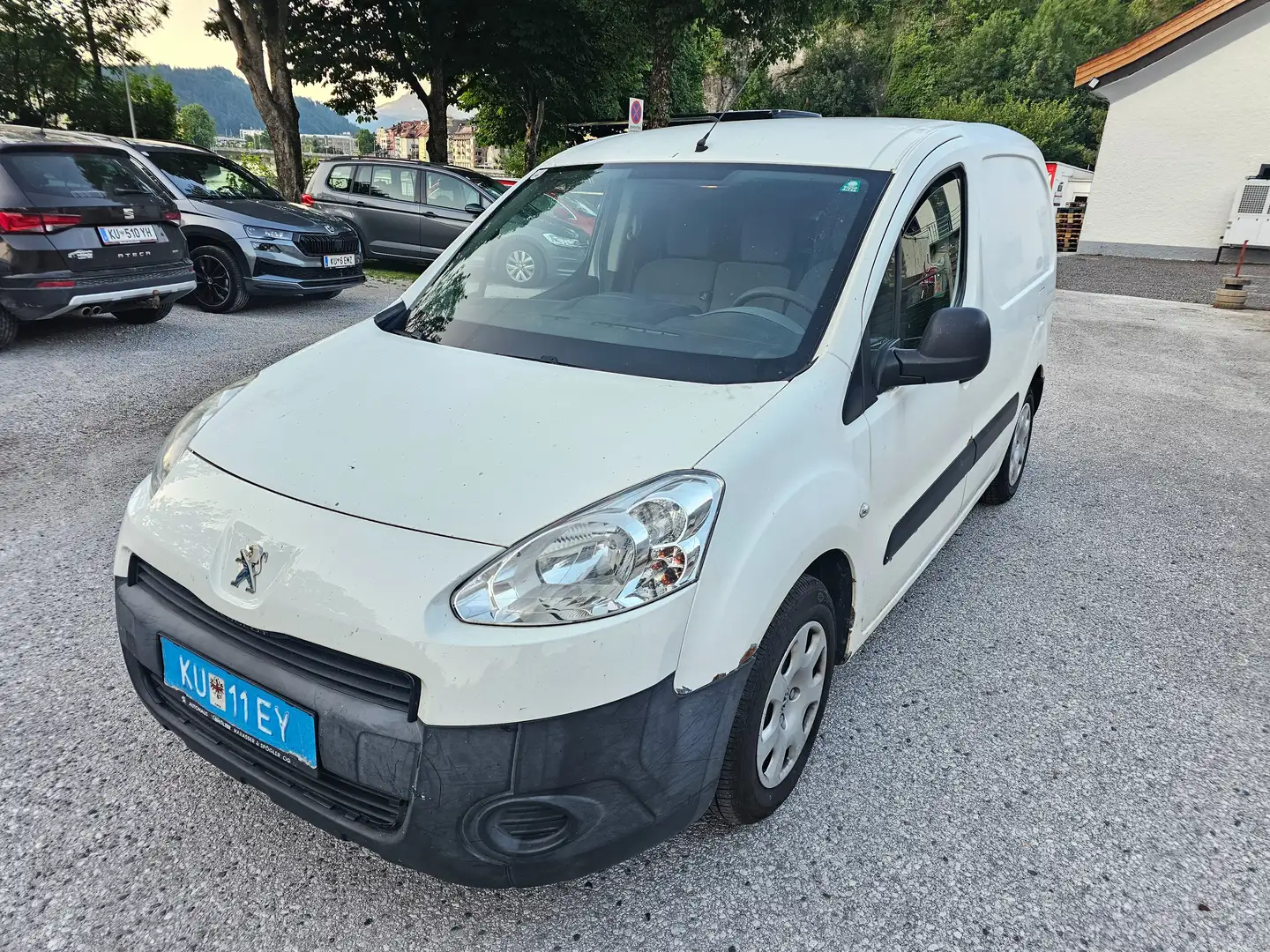 Peugeot Partner 1,6 HDi Bness 75 FAP Pickerl-10/2025 LKW Weiß - 1